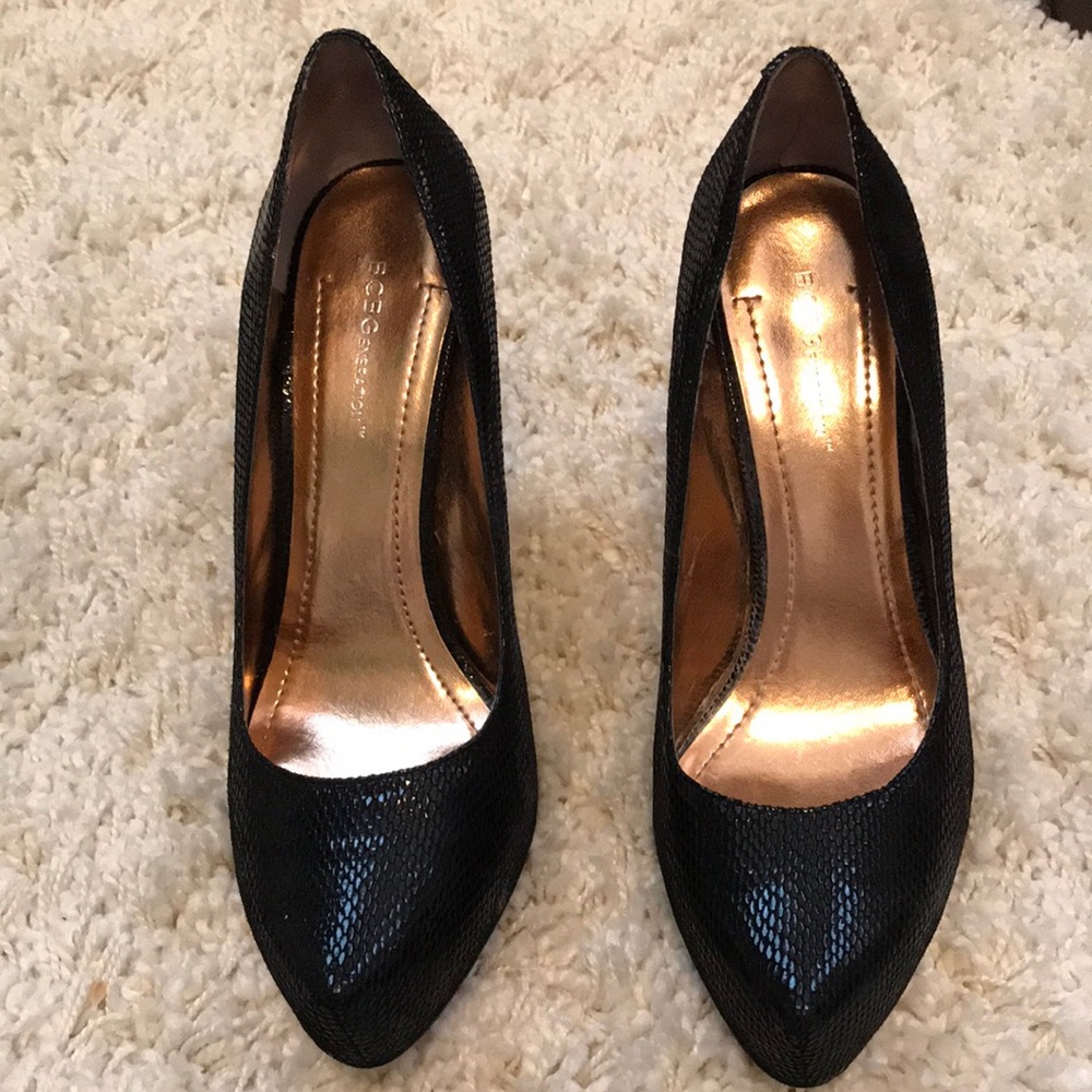 bcbgeneration black snakeskin size 9.5